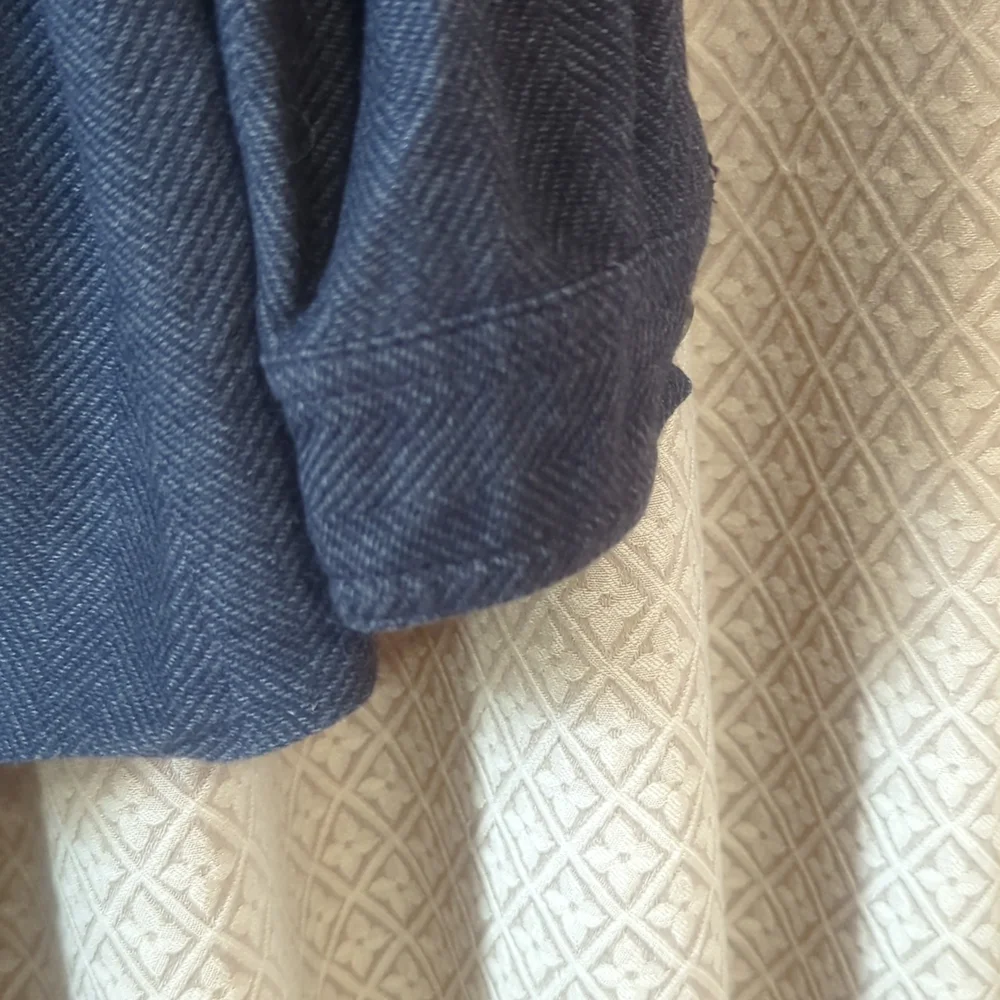 Men's Size Large Tall LL Bean Charcoal Gray Button Down Long Sleeve Shirt